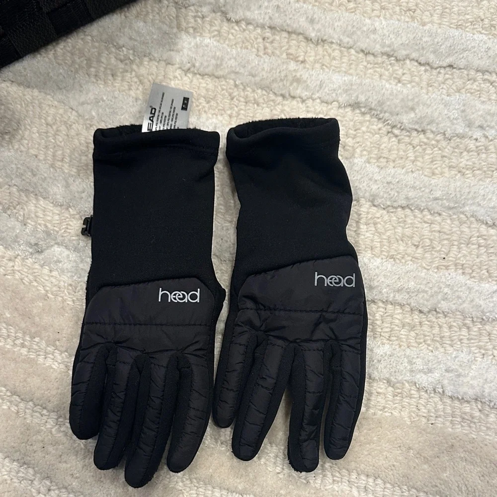 Head Black Winter Gloves -2 right hands.